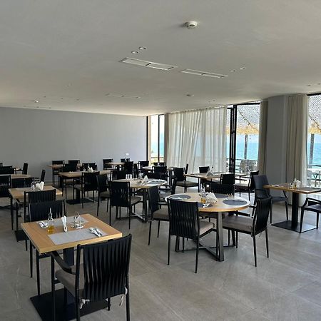 Dukes Albania Hotell Radhimë Exteriör bild