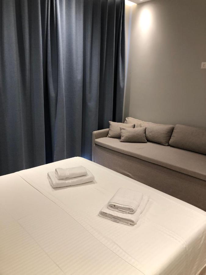 Dukes Albania Hotell Radhimë Exteriör bild