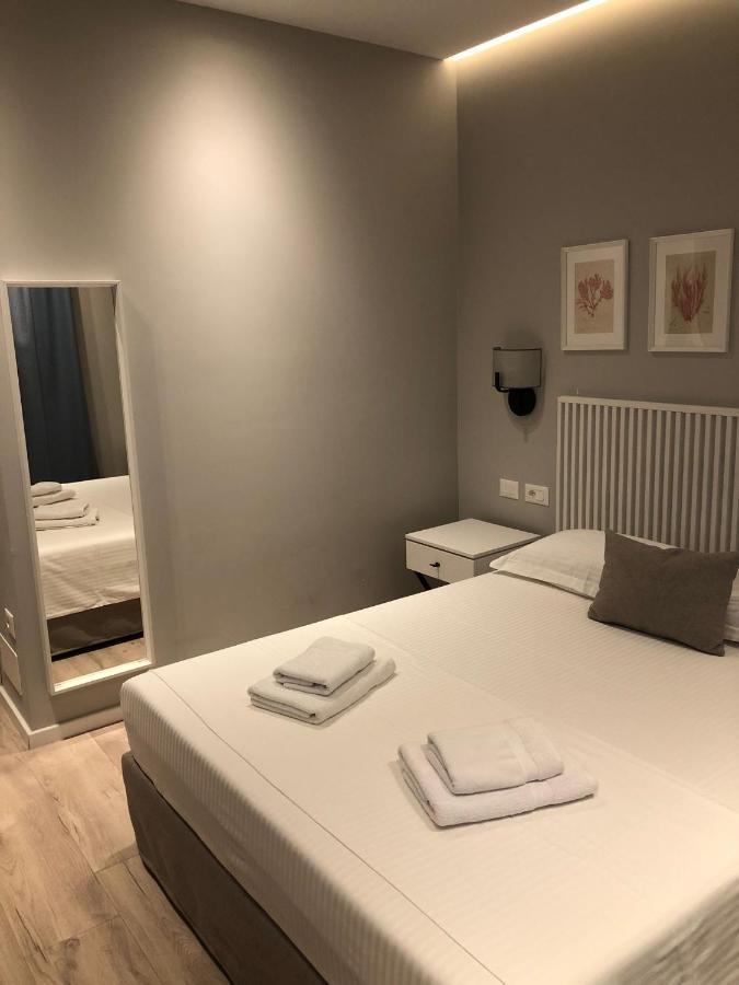 Dukes Albania Hotell Radhimë Exteriör bild
