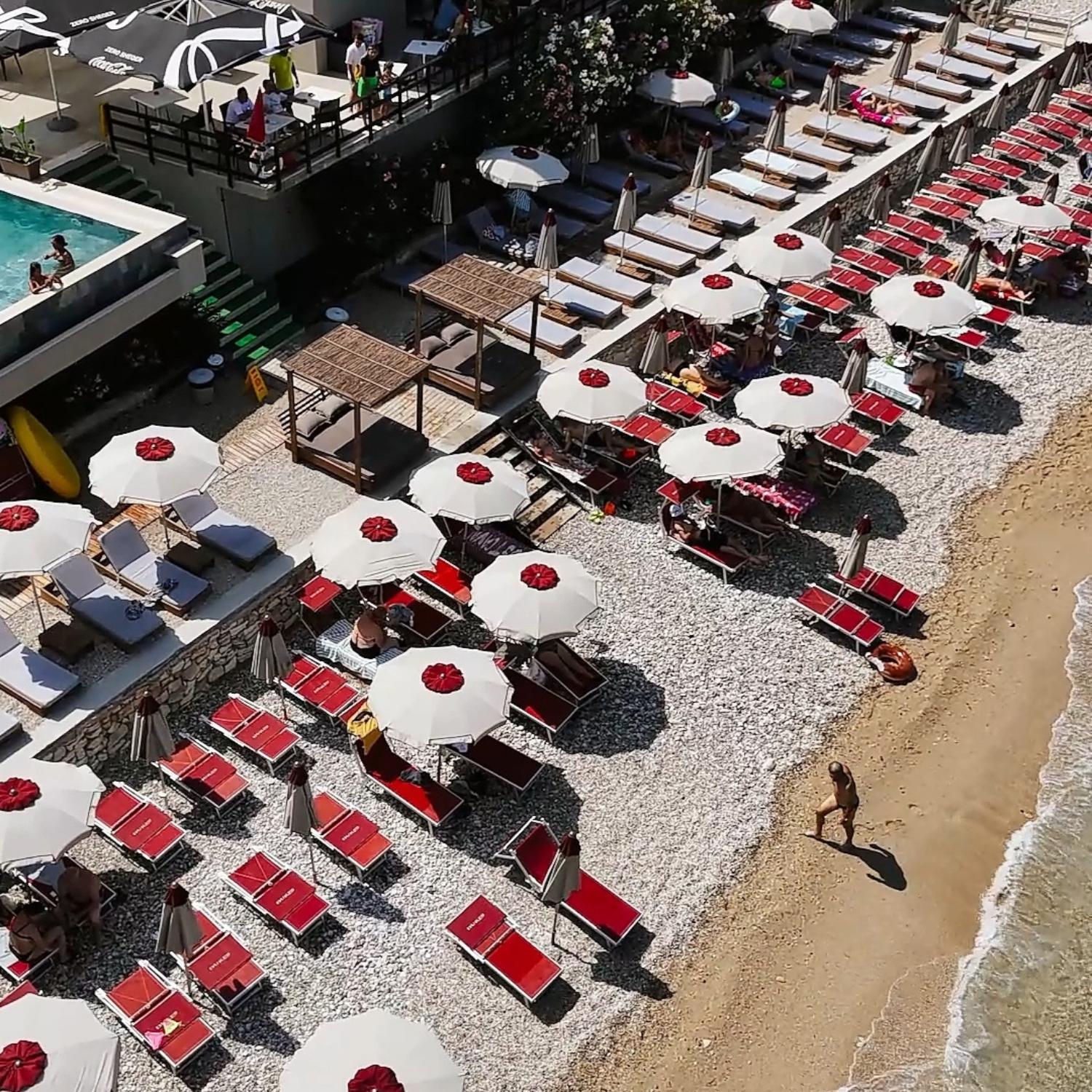 Dukes Albania Hotell Radhimë Exteriör bild